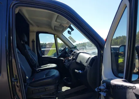 2014 Ram Promaster 1500 Low Roof z USA, uszkodzony, nr VIN 3C6TRVAGXEE101211